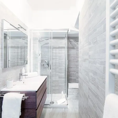 Celeste - By Myhomeincomo Apartmán *