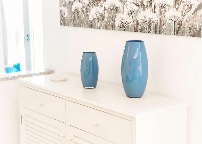 Celeste - By Myhomeincomo דירה