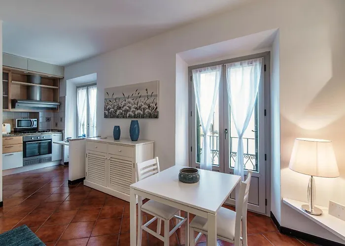 Celeste - By Myhomeincomo Apartamento